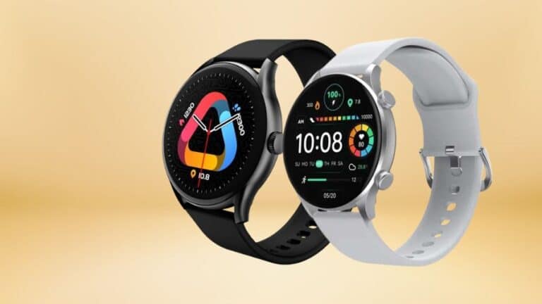 Dois smartwatches lado a lado, um com pulseira preta e outro com pulseira cinza, representando opções de relógios inteligentes com ótimo custo-benefício